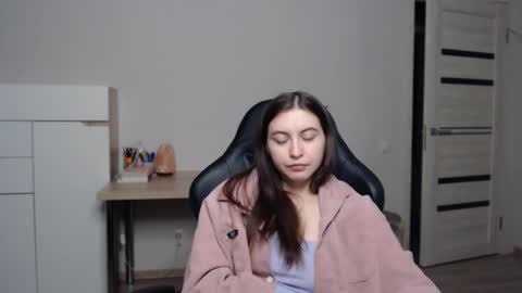 Snapshot of alice_________________________ chatting on March 2025 01:58:01 AM Alice online show from March 2025 01:58:01 AM