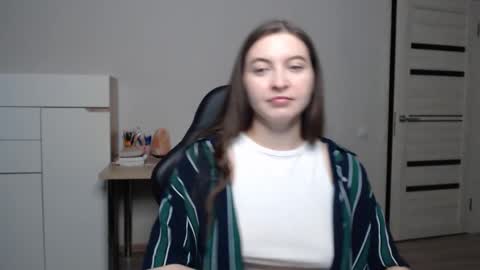 Snapshot of alice_________________________ chatting on March 2025 04:33:02 PM Alice online show from March 2025 04:33:02 PM