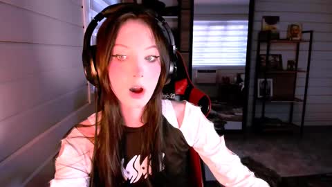 Alice Aris online show from February 2025 02:54:02 PM