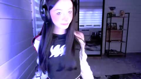 Alice Aris online show from February 2025 03:08:02 PM