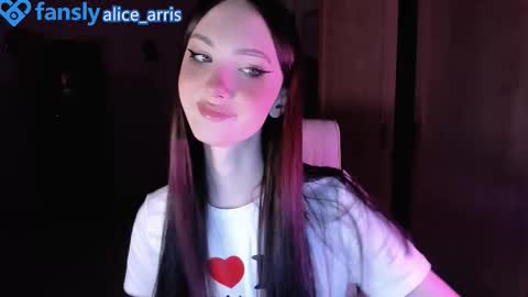 Alice Aris online show from October 2025 05:46:01 PM