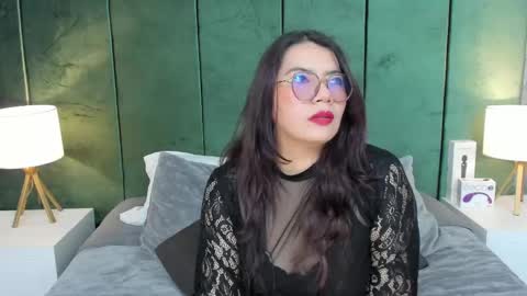Alice  online show from October 2025 01:58:02 AM