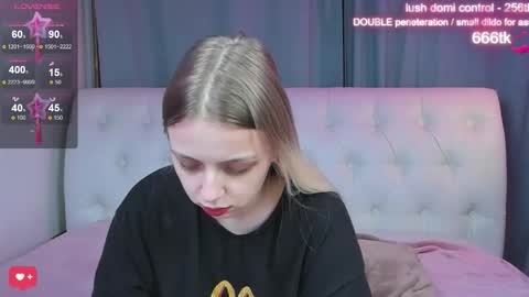 alice_halle online show from October 2025 08:14:01 AM