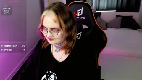 alice_linger online show from September 2025 09:09:02 PM