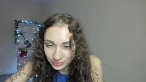 Alice online show from December 2025 04:39:02 AM