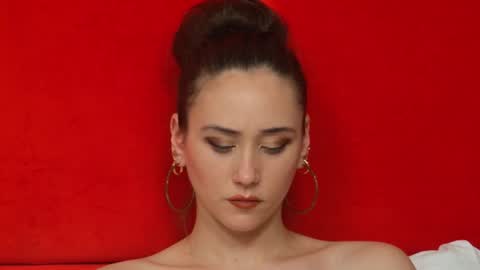 Snapshot of alice_munro chatting on January 2025 04:12:01 AM AliceMunro online show from January 2025 04:12:01 AM