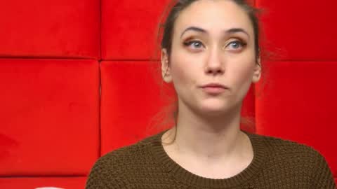 Snapshot of alice_munro chatting on January 2025 07:28:02 PM AliceMunro online show from January 2025 07:28:02 PM