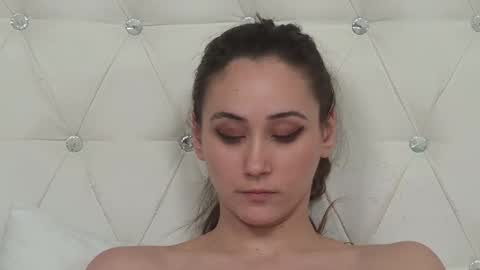 Snapshot of alice_munro chatting on February 2025 09:33:02 PM AliceMunro online show from February 2025 09:33:02 PM