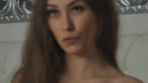 Snapshot of alice_munro chatting on October 2025 08:53:02 PM AliceMunro online show from October 2025 08:53:02 PM