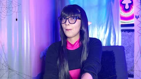      online show from October 2025 05:33:02 PM