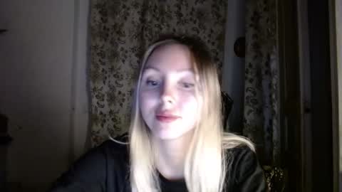 Alice smiles online show from March 2026 08:59:01 PM