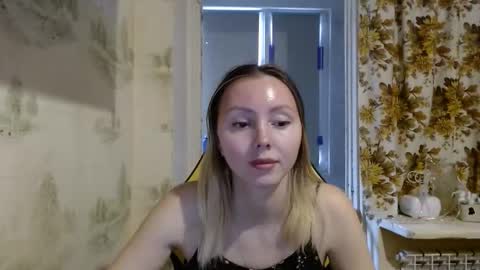 Alice smiles online show from April 2026 10:20:02 AM