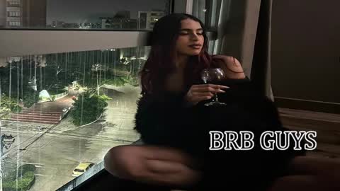 Sofia online show from October 2025 01:23:01 PM