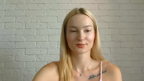 Snapshot of alice_sweet_01 chatting on July 2026 10:53:01 AM Alice online show from July 2026 10:53:01 AM