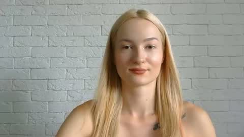 Snapshot of alice_sweet_01 chatting on July 2026 11:17:01 AM Alice online show from July 2026 11:17:01 AM