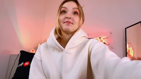 Alice  online show from January 2025 09:54:02 AM