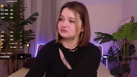 Alice  online show from February 2025 10:20:01 PM