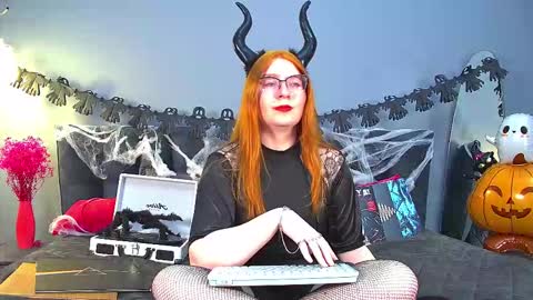 Snapshot of aliceallisons chatting on October 2025 06:57:02 PM Alice online show from October 2025 06:57:02 PM