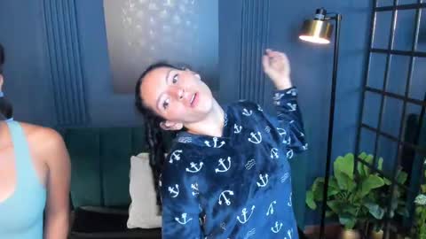 Alice and Asia online show from September 2025 03:06:02 AM