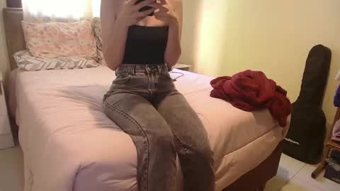 Alice DeLUCA online show from November 2025 07:48:02 PM