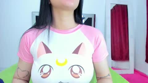 alicee20 online show from December 2025 05:35:02 AM