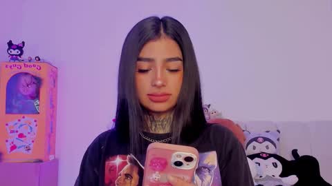 Alice  online show from October 2025 08:51:01 PM