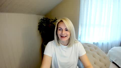 Alicee online show from December 2024 10:19:02 AM
