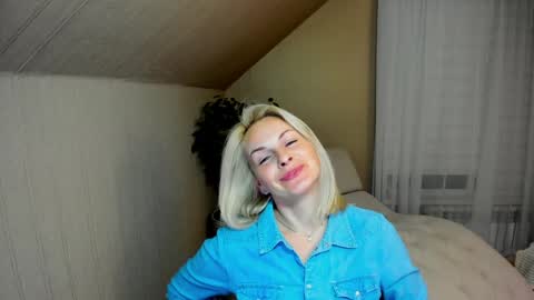 Alicee online show from December 2024 07:57:01 PM