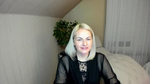 Alicee online show from December 2024 01:22:02 PM