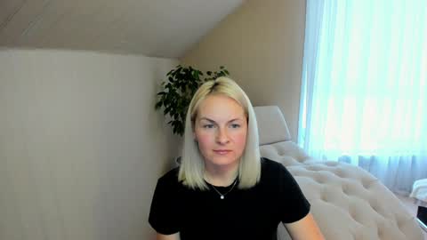 Alicee online show from December 2024 09:35:02 AM