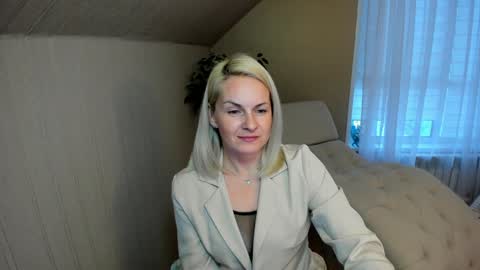 Alicee online show from December 2024 12:27:02 PM