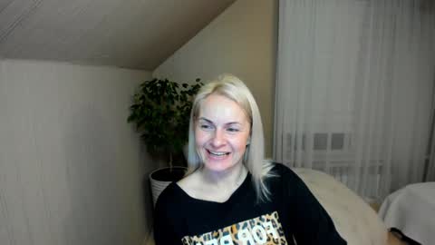 Alicee online show from January 2025 09:05:01 PM