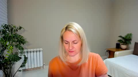 Alicee online show from January 2025 10:11:02 PM
