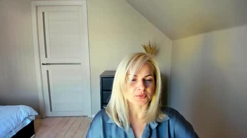 Alicee online show from February 2025 10:01:02 AM