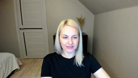 Alicee online show from February 2025 04:10:02 PM