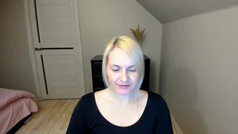 Alicee online show from March 2025 06:29:01 PM