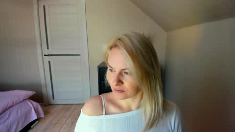 Alicee online show from March 2025 09:36:02 AM