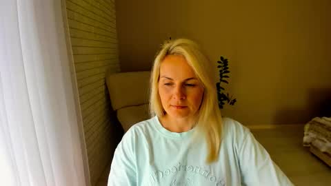 Alicee online show from September 2025 09:22:02 AM
