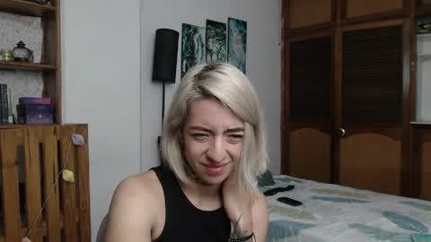 alicee_logan_ online show from March 2026 02:01:02 AM