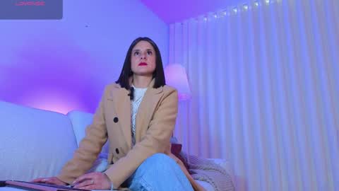 Aleja  online show from April 2026 11:54:02 AM