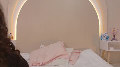 alice online show from April 2026 07:14:01 PM