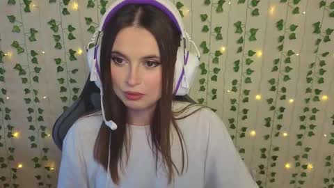 aliceimonta online show from February 2026 01:21:01 PM