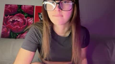 aliceinlustland online show from April 2026 05:54:01 PM