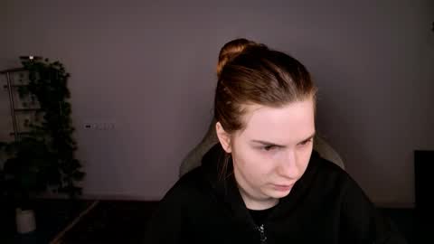 Alice online show from December 2025 05:16:01 AM