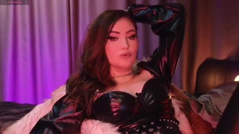 Snapshot of alicejameson chatting on May 2026 09:44:01 PM alicejameson online show from May 2026 09:44:01 PM