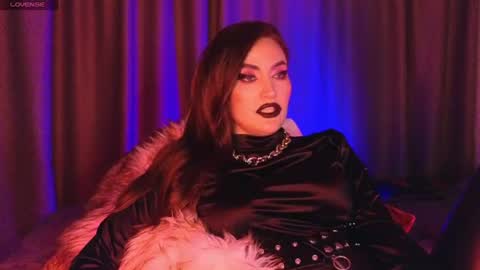 Snapshot of alicejameson chatting on June 2026 09:28:02 PM alicejameson online show from June 2026 09:28:02 PM