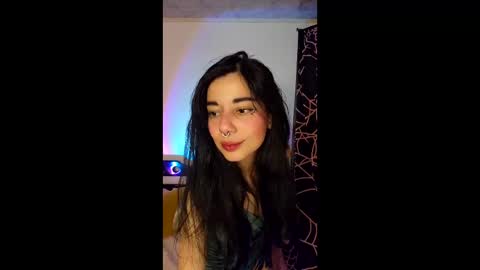 Alicekingdom online show from January 2026 01:18:01 AM