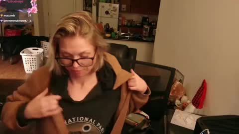 Alice Liddell online show from October 2025 08:55:02 AM