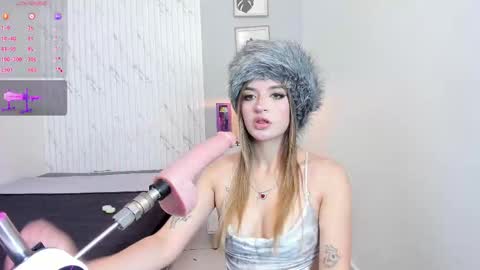 alicemillerr_ online show from March 2025 07:11:02 PM