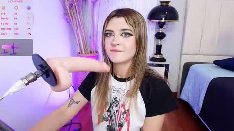 alicemillerr_ online show from September 2025 07:13:01 PM
